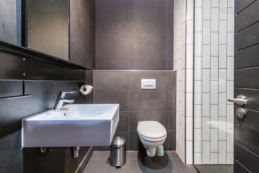 1 Bedroom Property for Sale in Woodstock Western Cape